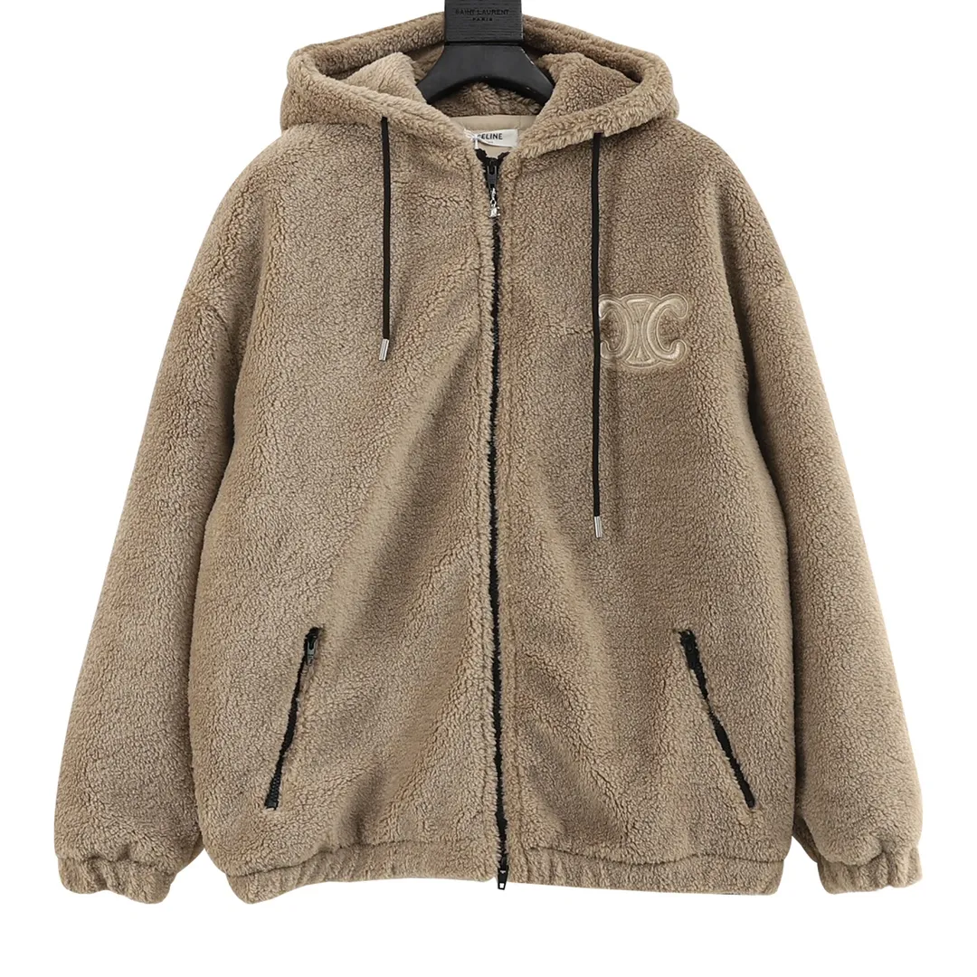 CELINE Arc de Triomphe Suede Cotton Jacket The polyester filament passes through a circular knitting machine, and the warp and weft yarns are woven into each other into a double-sided knitted structure, with flat loops on the front and back. The polar fleece fabric is formed after a series of processes such as dyeing, raising, carding, shearing, and polarization. The suede texture is soft and the fiber characteristics make it almost non-absorbent. It can quickly drain sweat to the outer layer of the fabric and evaporate quickly, maintaining good breathability. The suede surface can lock the air and form a stagnant air layer around the body, effectively preventing heat loss and providing good warmth retention properties. Using the quilted cannage pattern, the seamstress precisely adjusts the machine's speed and stitch density, resulting in smooth and even stitches during the operation. After completion, regular diagonal quilting lines will be formed, which will inadvertently enhance the overall texture when putting it on and taking it off. The fabric and padding material are tightly fixed on the frame of the embroidery machine. The embroidery machine uses sparse stitches along the padding layer's pattern to outline the filling area of ​​the pattern, and then runs the overlay layer's pattern, using dense stitches to perfectly cover the foam padding layer, thus forming a slightly raised Arc de Triomphe shape. After the final finishing, the edges of the patch have no burrs and the pattern is clear. Size：XS-L